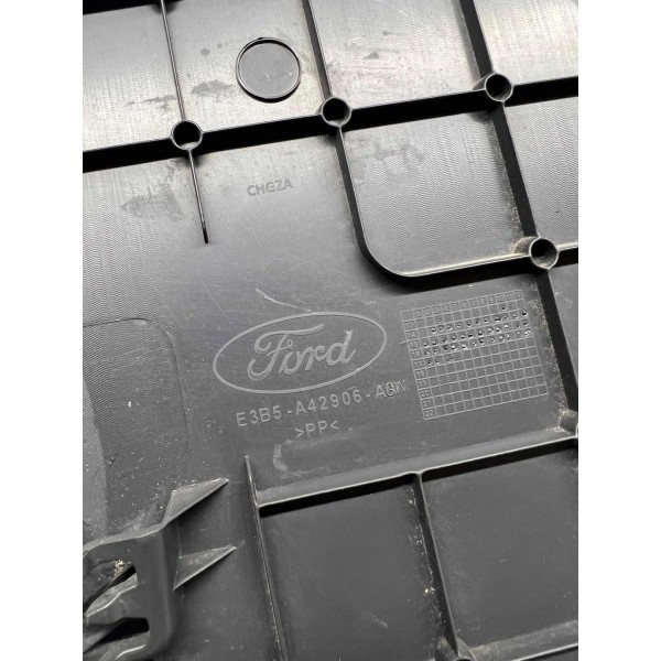 Acabamento Tampa Traseira Ford Ka 2013 2020 E3b5a42906